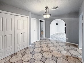 910 W Taylor Ave in Lovington, NM - Building Photo - Building Photo