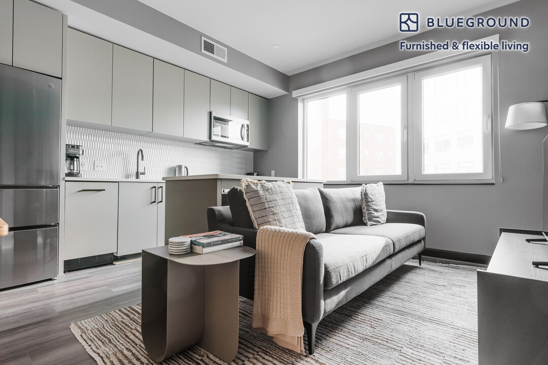 1313 L St NW in Washington, DC - Building Photo