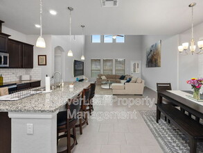 6727 Comanche Post in San Antonio, TX - Building Photo - Building Photo