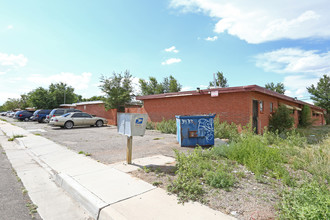 3417 Ross Ave SE in Albuquerque, NM - Foto de edificio - Building Photo