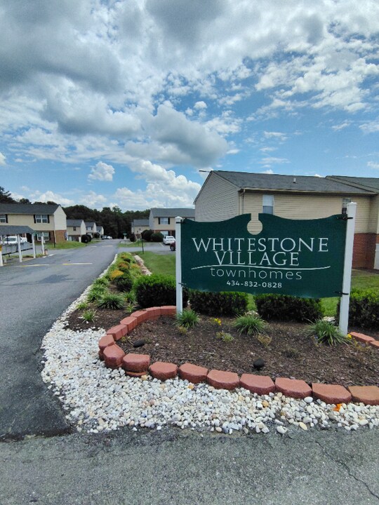 23 Ferguson Dr in Lynchburg, VA - Building Photo