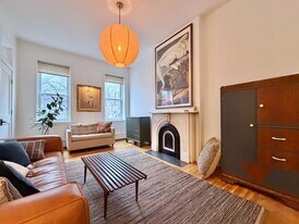 820 Grand St in Jersey City, NJ - Building Photo