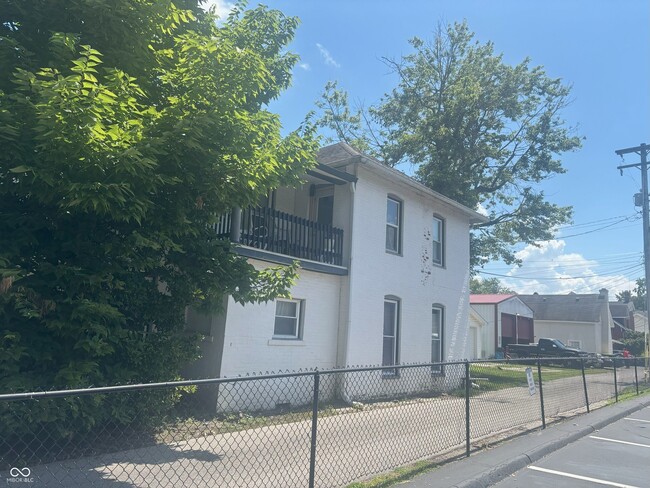 251 E Madison St in Franklin, IN - Building Photo - Building Photo
