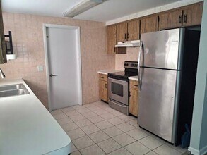 8724 Sabal Way in Port Richey, FL - Building Photo - Building Photo