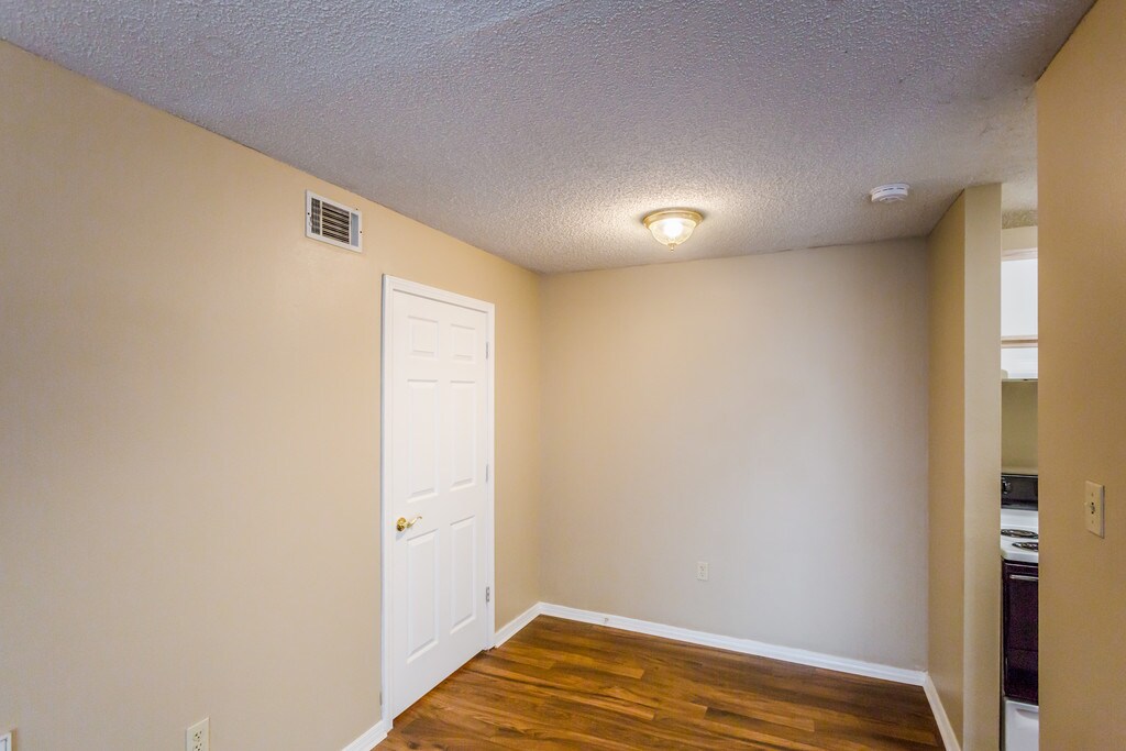 Village Square of Searcy Apartments Searcy, AR Apartments For Rent