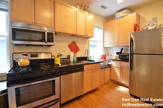 24 Ashford St, Unit 2 in Boston, MA - Foto de edificio - Building Photo