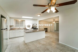 7912 E Eli Pl in Tucson, AZ - Building Photo - Building Photo