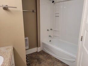 1074 Wellington St in Halifax, NS - Building Photo - Building Photo