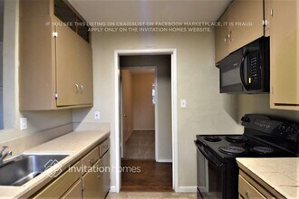 1445 Delwood St in Vallejo, CA - Building Photo - Building Photo