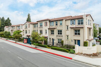 Palmera in Baldwin Park, CA - Foto de edificio - Building Photo