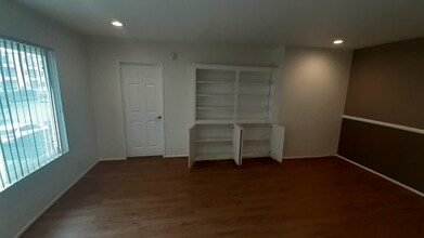 5929 Laurel Canyon Blvd in Los Angeles, CA - Building Photo - Building Photo
