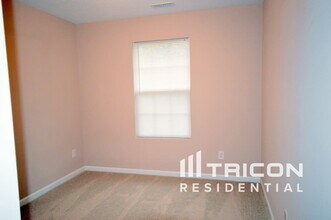 5325 Oakley Commons Blvd in Union City, GA - Building Photo - Building Photo