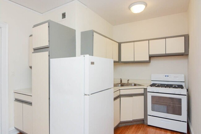346 Park Ave in Glencoe, IL - Building Photo - Building Photo