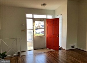 4917 McCall St in Rockville, MD - Building Photo - Building Photo