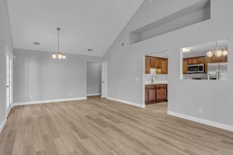 525 Rushing St in Richmond Hill, GA - Building Photo - Building Photo