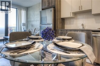 1442 Highland Rd W in Kitchener, ON - Building Photo - Building Photo