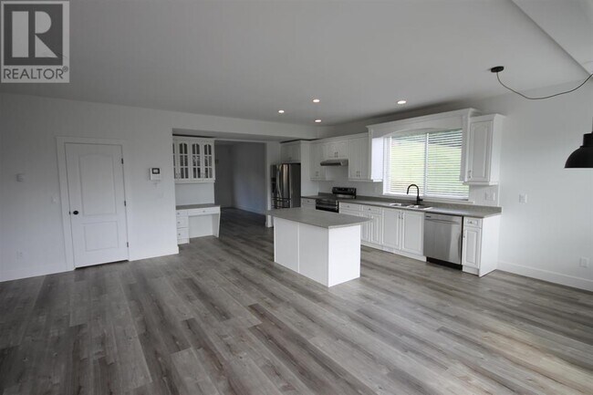 20975 Golf Ln in Maple Ridge, BC - Building Photo - Building Photo