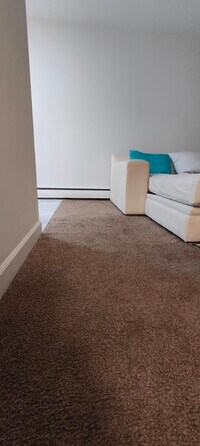 605 N Wolf Rd photo'