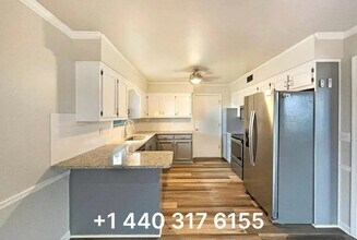 2121 NE McKee Ln in Lee's Summit, MO - Building Photo - Building Photo