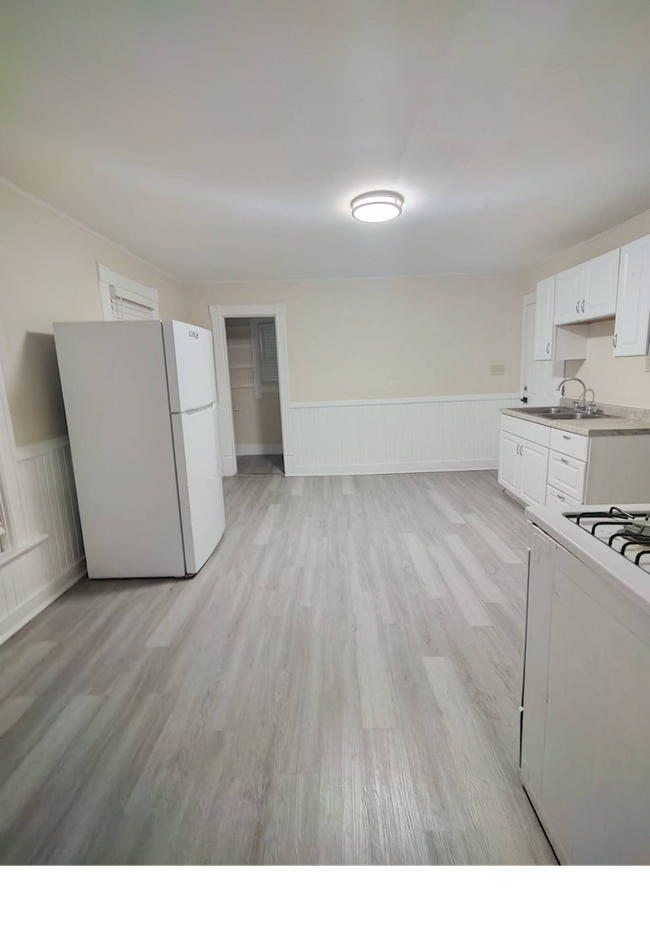 property at 2753 N Holton St