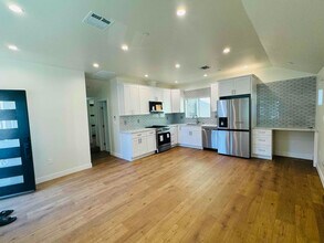 10913 Nestle Ave in Los Angeles, CA - Building Photo - Building Photo