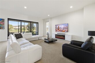 4573 Tamarind Way in Naples, FL - Building Photo - Building Photo