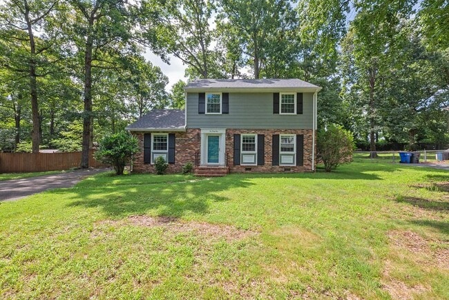 1041 Warminster Dr