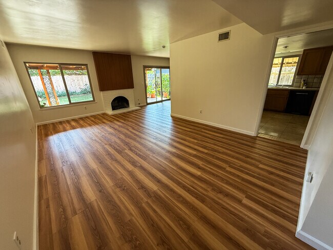 7003 Batista St in San Diego, CA - Building Photo - Building Photo