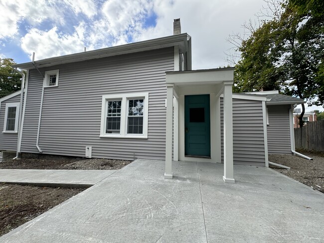 904 Main St in Walpole, MA - Building Photo - Building Photo