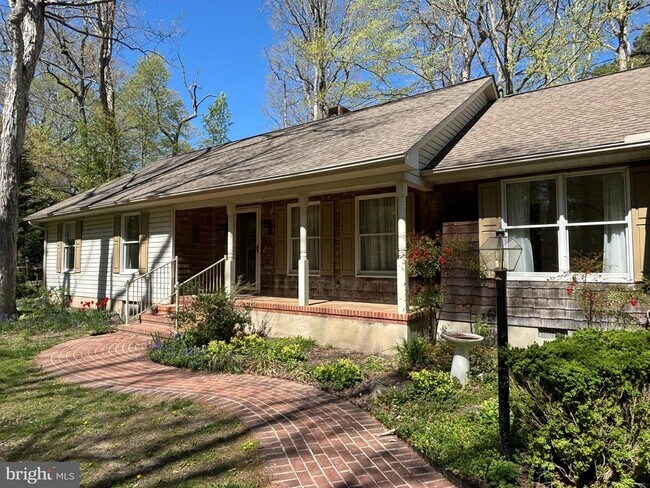 property at 29304 Woodridge Dr
