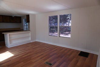 2554 Lake Douglas Rd in Bainbridge, GA - Building Photo - Building Photo