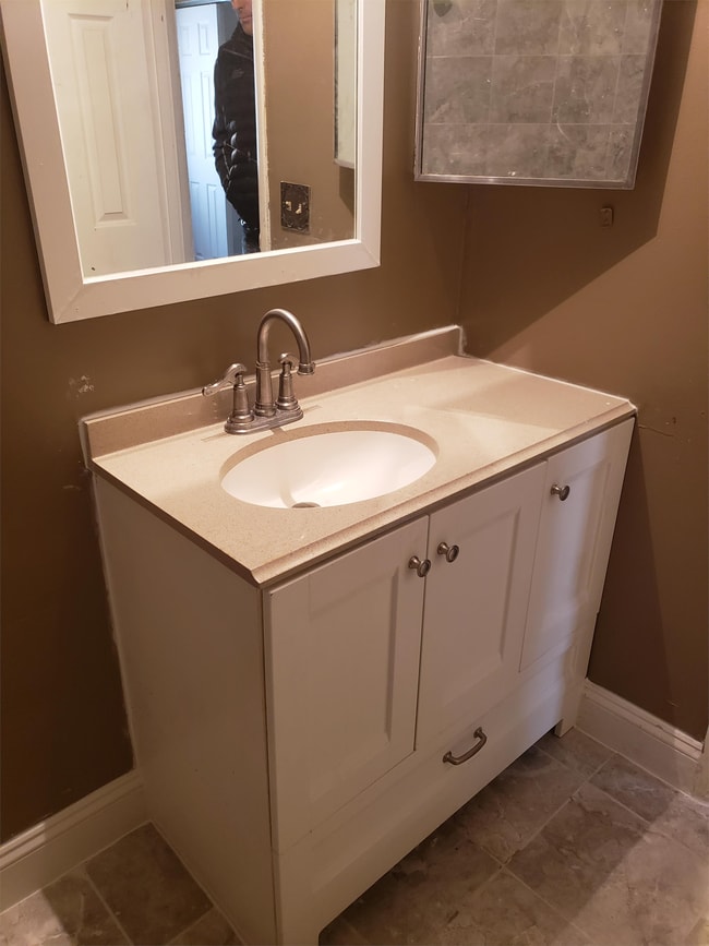 1556 Meredith Dr in Cincinnati, OH - Building Photo - Building Photo