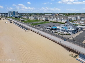 33 Cooper Ave in Long Branch, NJ - Building Photo - Building Photo
