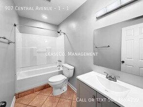 907 Central Ave in Gretna, LA - Building Photo - Building Photo