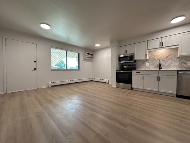 property at 1612 Garfield Ave