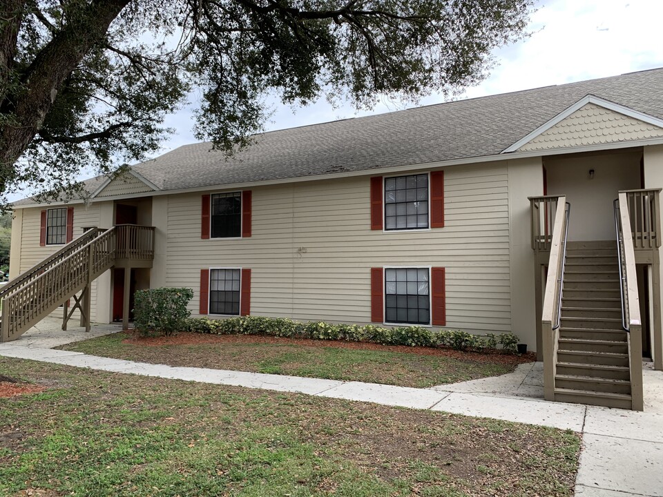 Walden Landing in Plant City, FL - Foto de edificio