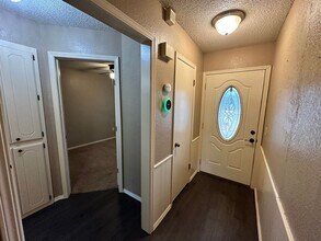 2221 NE 8th St in Moore, OK - Building Photo - Building Photo