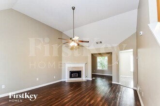 8371 Palm Springs Dr in Memphis, TN - Building Photo - Building Photo