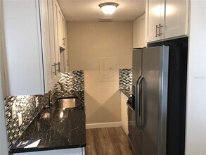 520 70th St N in St. Petersburg, FL - Building Photo - Building Photo