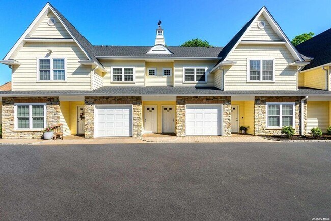 property at 18 Creek Rd