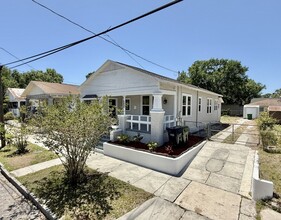 2808 N Albany Ave in Tampa, FL - Foto de edificio - Building Photo