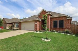 512 Crescent Creek Ln in Fort Worth, TX - Building Photo