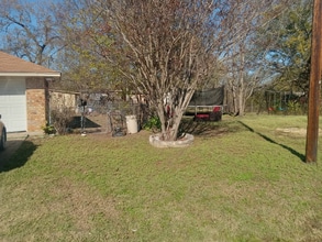 703 E 10th St in Kemp, TX - Building Photo - Building Photo