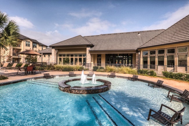 Discovery at Kingwood in Kingwood, TX - Building Photo - Building Photo