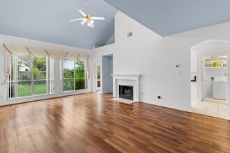 4434 Casey Cir in Sugar Land, TX - Building Photo - Building Photo