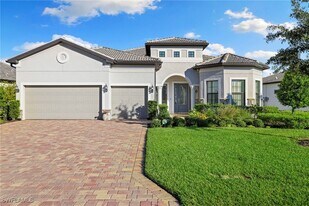 9124 Snowy Owl Wy in Naples, FL - Building Photo