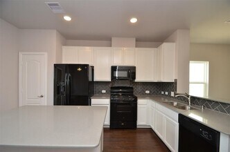 3210 Harmony Creek Ln in Spring, TX - Building Photo - Building Photo