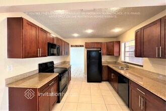 9841 NW 31st Pl in Sunrise, FL - Building Photo - Building Photo