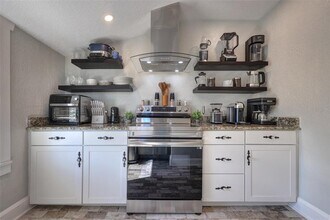 117 E Euclid Ave in DeLand, FL - Building Photo - Building Photo