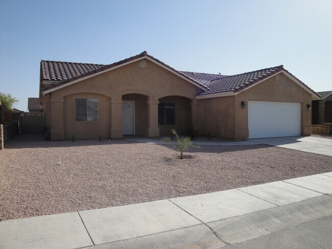 10165 36th Pl in Yuma, AZ - Building Photo - Building Photo